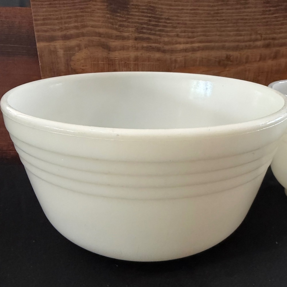 Vintage Pyrex Hamilton Beach Milk Glass Mixing Bowl White Ribbed Banded USA C-1